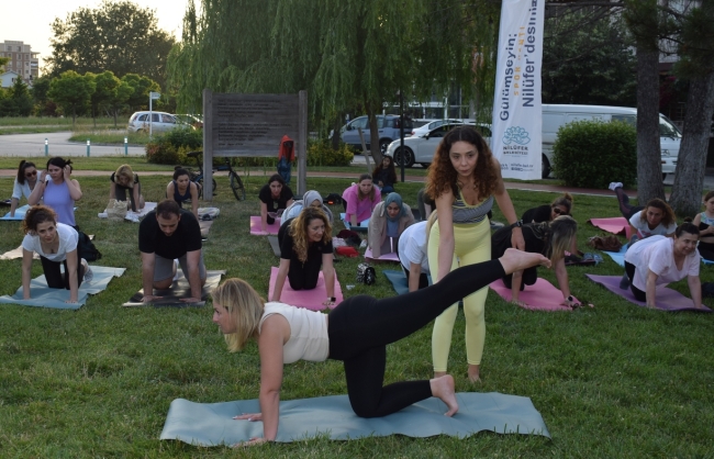 Nilüferliler yoga için buluşuyor   