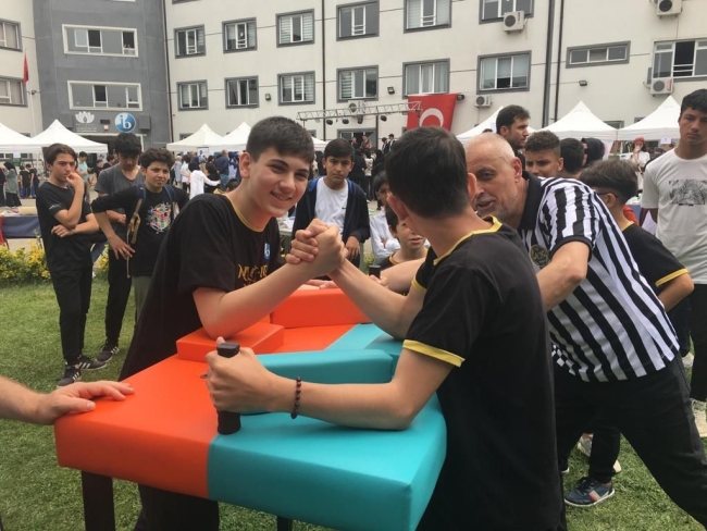 İmam hatip lisesi öğrencileri hünerlerini sergiledi