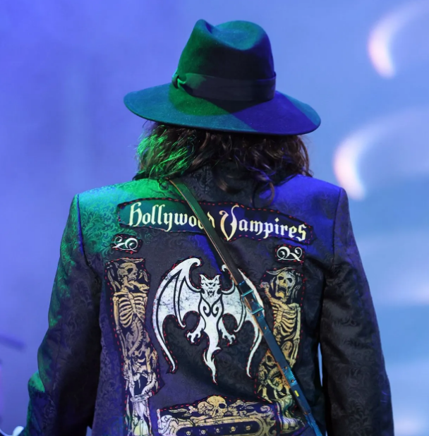 Johnny Depp İstanbul'da sevenleriyle buluştu!