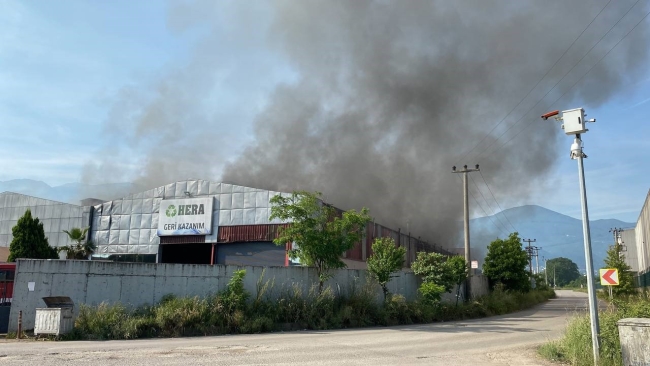 Kocaeli'de fabrika yangını