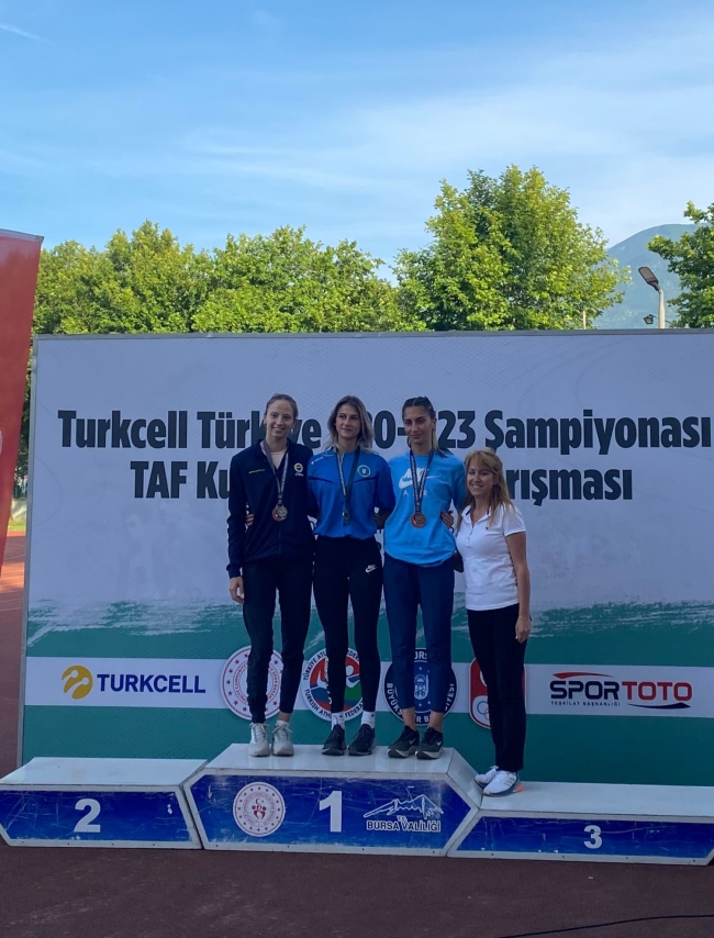 Türkiye Atletizm Şampiyonası'nda madalyaları topladı