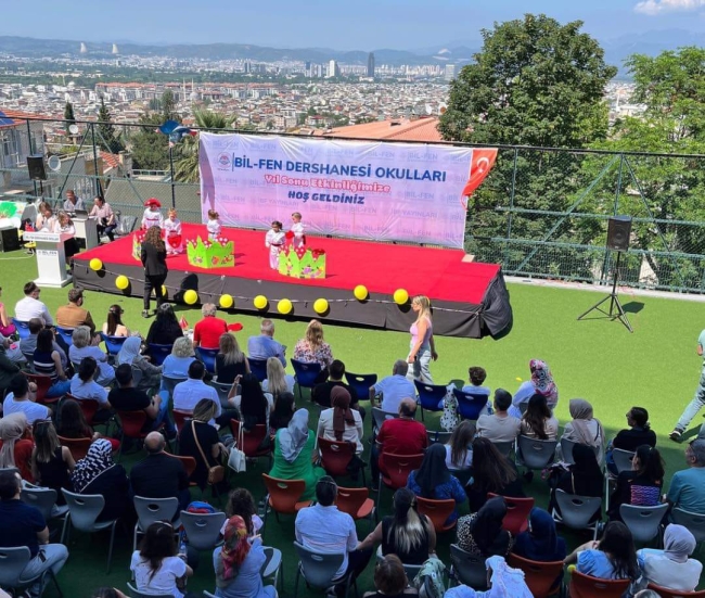 Bursa'da miniklerin mezuniyet coşkusu!