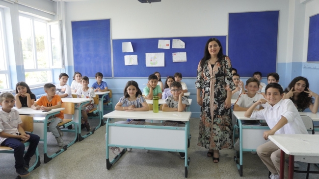 Bursa'da miniklerin karne heyecanı 