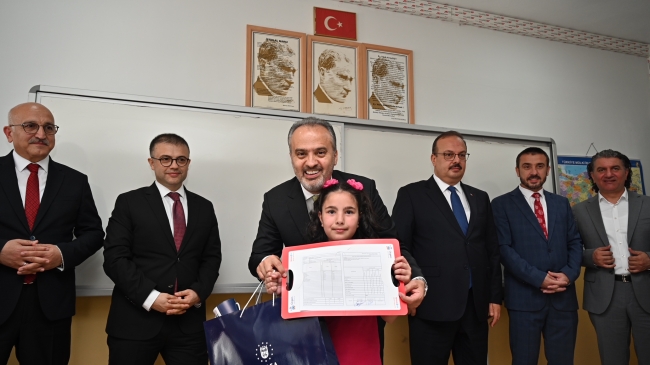 Bursa'da ziller tatil için çaldı