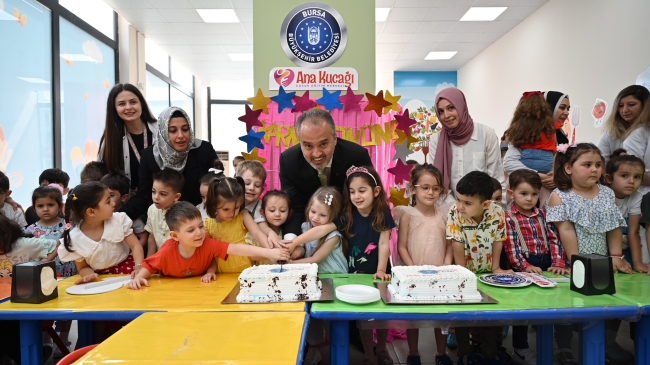 Bursa'da ziller tatil için çaldı