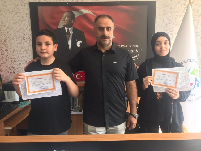 Bursa'daki depremzede öğrencilerin takdir başarısı