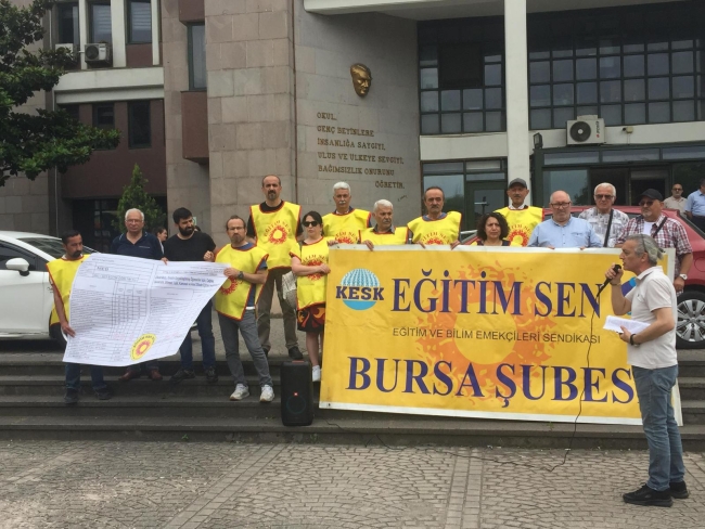 Bursa Eğitim-Sen Şubesinden MEB’e karne 