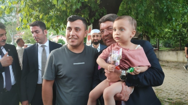 Bakan Tunç: "AK Parti sivil bir anayasanın öncülüğünü yapmak istiyor"