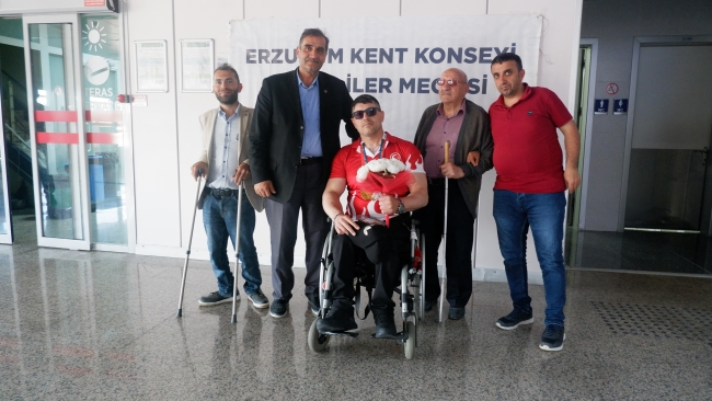 Bileği bükülemeyen şampiyon yine kazandı