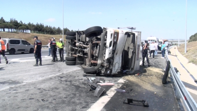 İstanbul'da trafik kazası: 3 yaralı