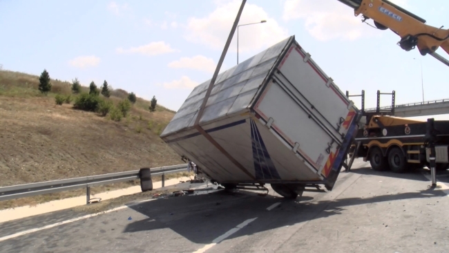 İstanbul'da trafik kazası: 3 yaralı