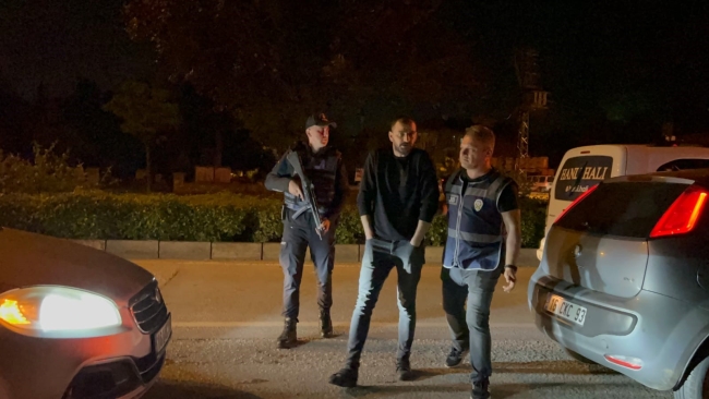 Bursa polisinin huzur uygulamasında kediyle imtihanı