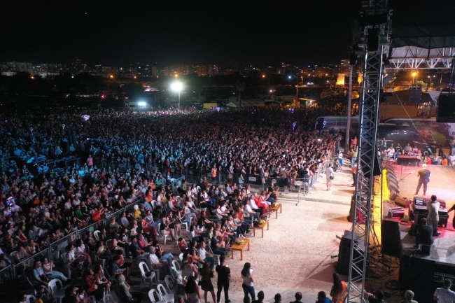 Haluk Levent sanatseverlerle buluştu