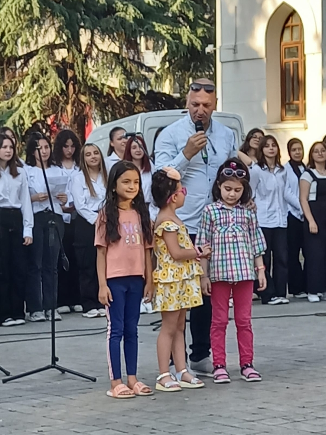 Sahne, bu kez ‘adam olacak’ çocukların