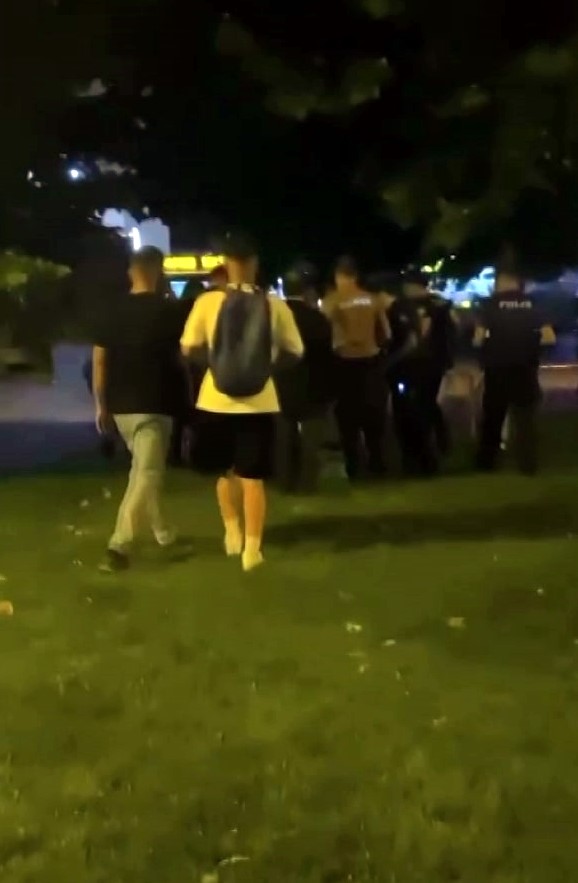 Sakarya'da bıçaklı bir şahıs ortalığı birbirine kattı