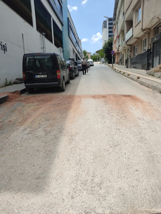 Yoldaki tuzağa dikkat! Mıcır yüzünden hastanelik oldu