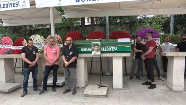 Demirkazık Dağı'ndan düşen dağcı Bursa'da toprağa verildi