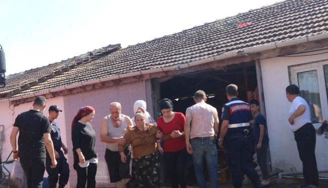 Sakarya’da besi çiftliğinde yangın