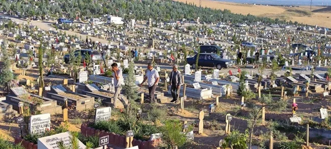 Deprem bölgesinde buruk bayram