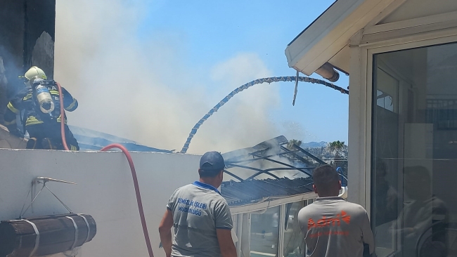 Otelde korkutan yangın