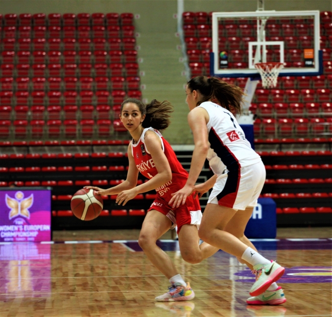 Kız Basketbol Milli Takımı, Fransa’ya mağlup oldu