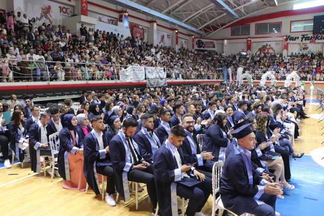 Samsun Üniversitesi’nde mezuniyet heyecanı