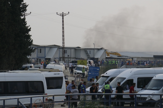 Adana’da fabrika yangını: 2 yaralı