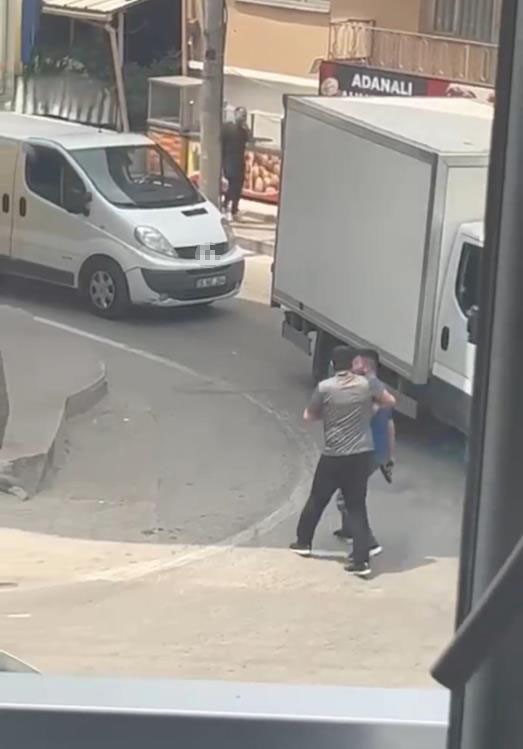 Bursa'da yol artasında silahlı kavga !