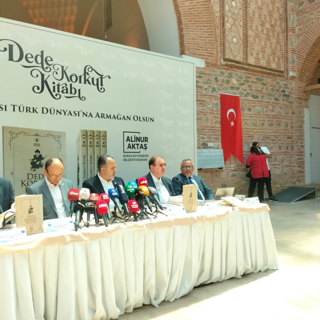 Dede Korkut Kitabı'nın Bursa Yazması tanıtıldı