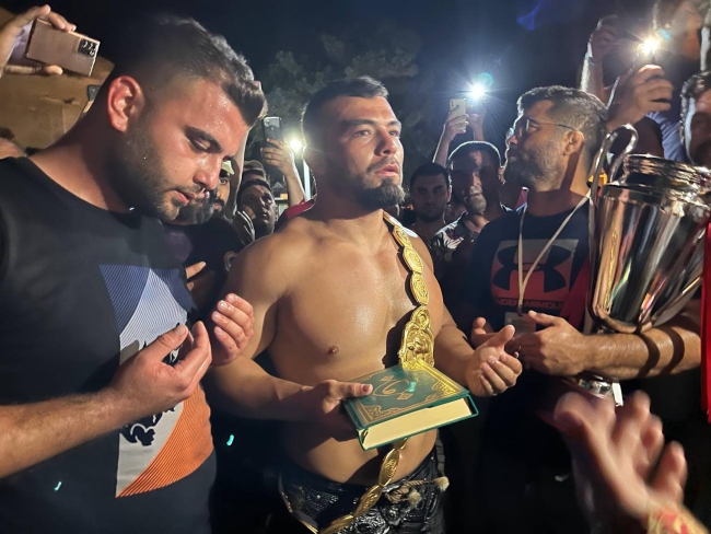 Yusuf Can Zeybek Edirne'de coşkuyla karşılandı