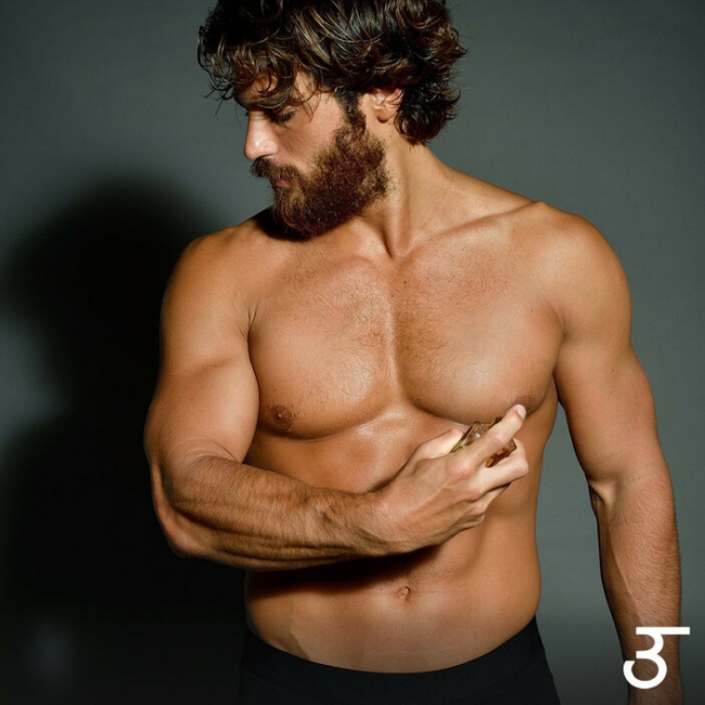 Can Yaman'ın İtalya'daki kazancı