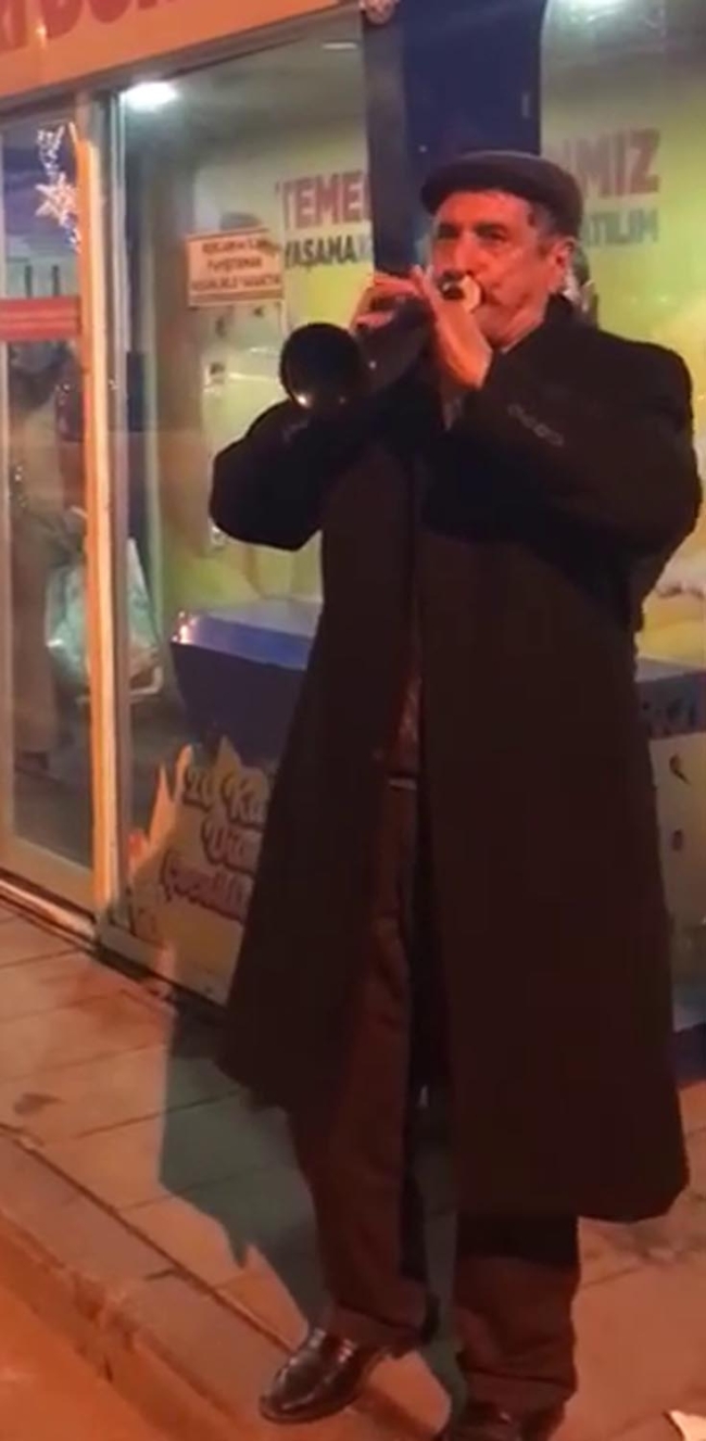 Düğün dönüşü kazada ölen baba - oğul defnedildi