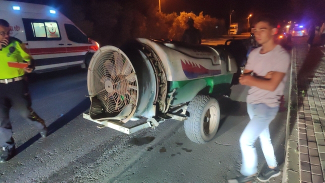 Bursa'da motosiklet traktöre çarptı: 1 yaralı