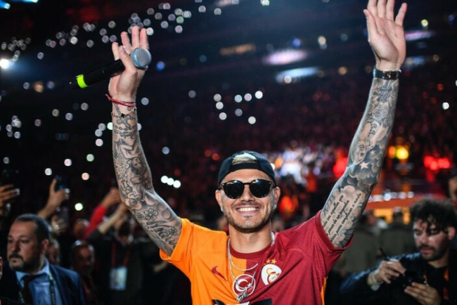 Simge Sağın Mauro Icardi'ye seslendi