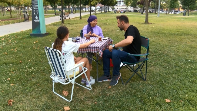 İstanbul'da sıcaktan bunalanlar sahillere akın etti