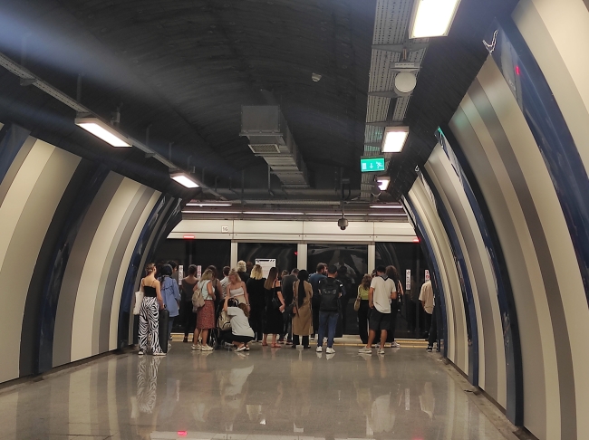 Yıldız-Mahmutbey Metro Hattı arızalandı