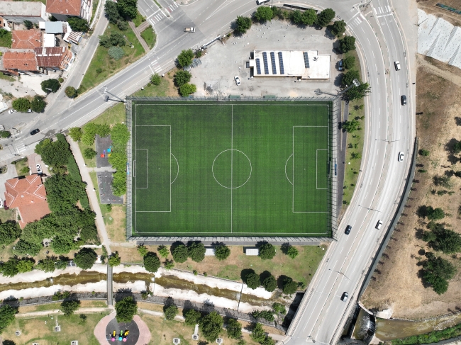 Akçalar’a futbol sahası