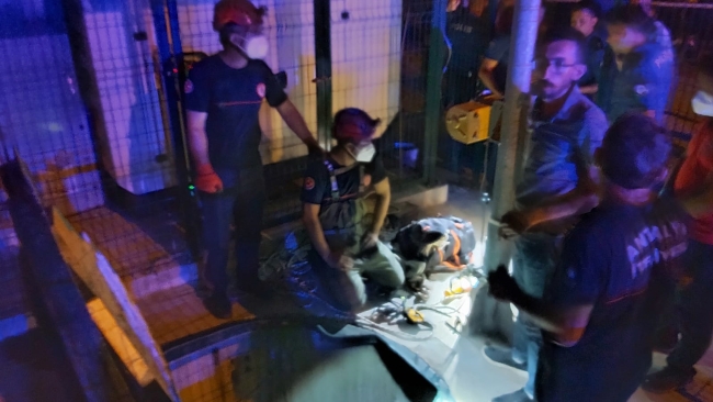 Antalya'da feci ölüm! Elektrik akımına kapılan 3 kişi can verdi