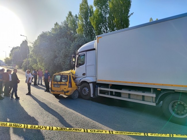 Tatil için gelen gurbetçi aile feci şekilde can verdi