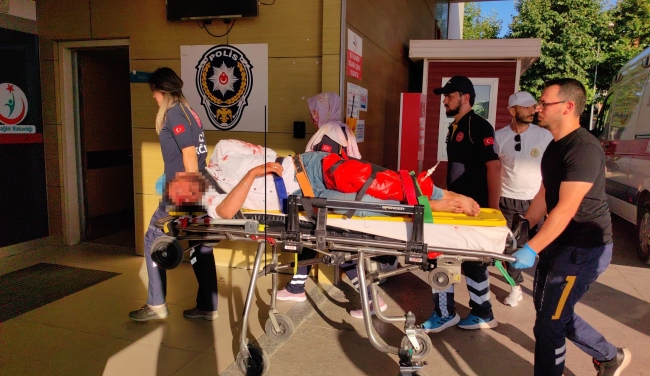 Bursa'da arkadaş kavgasında kan aktı!