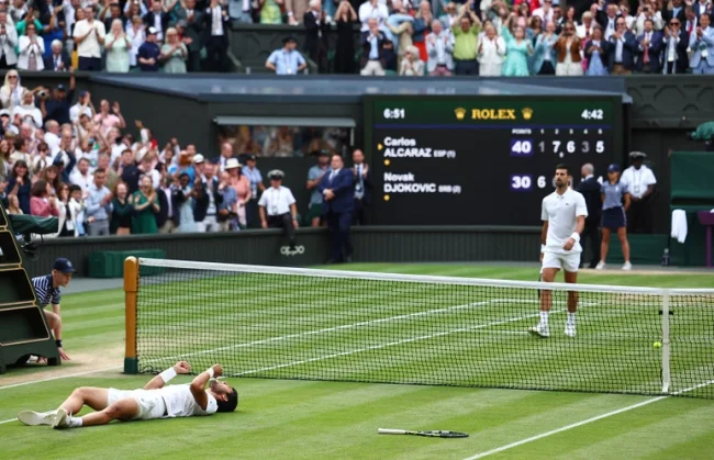 Wimbledon'da şampiyon Carlos Alcaraz
