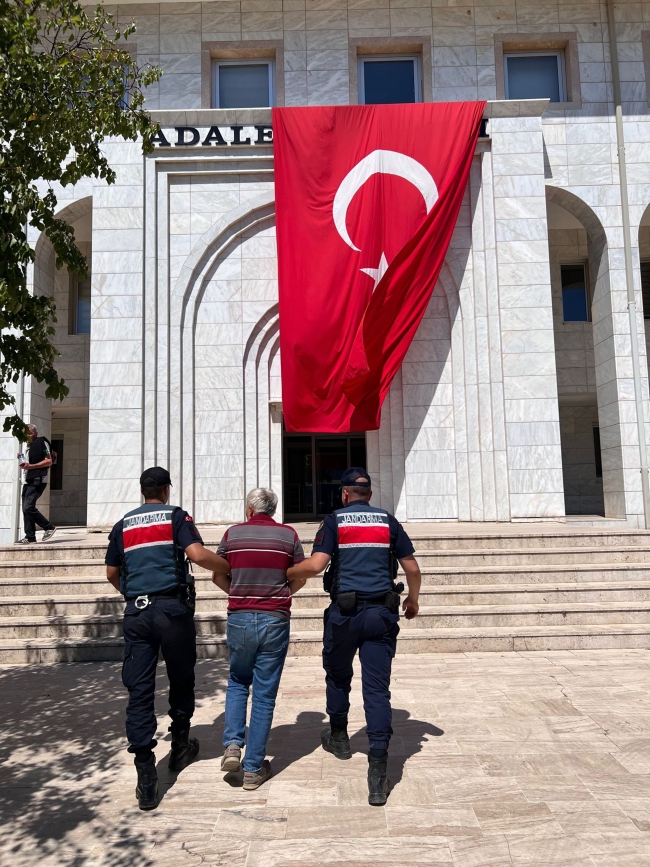 18 ayrı suçtan kaydı çıktı! 160 hektar alanı torpille yakmış