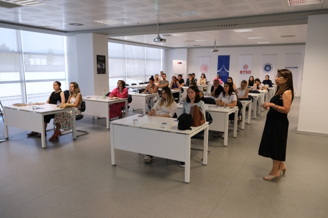 BTSO'da yoğun eğitim programı başladı