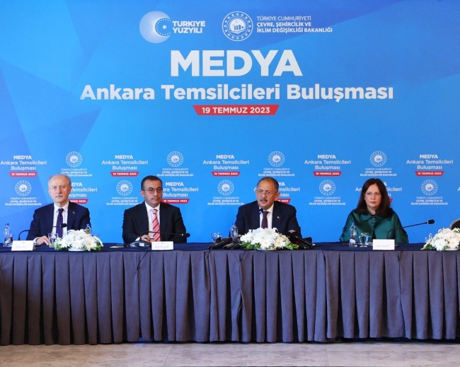 Bakan Özhaseki: "Örnek teşkil edecek yapılar inşa edeceğiz"