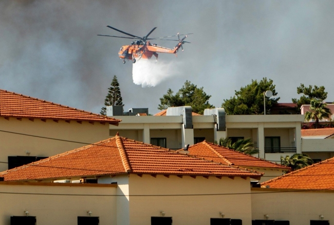 Yunanistan'da kabus devam ediyor! 2 bin kişi tahliye edildi