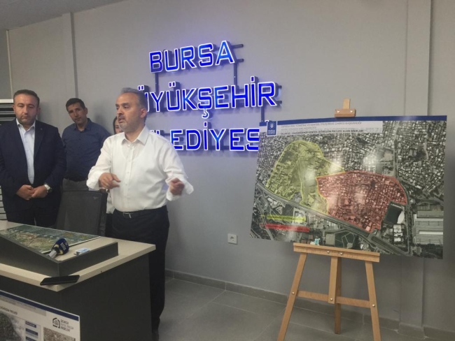 Başkan Aktaş Bursalı yazarlarla kentsel dönüşüm turunda