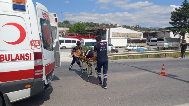 Gediz'de otomobil refüje çıktı!