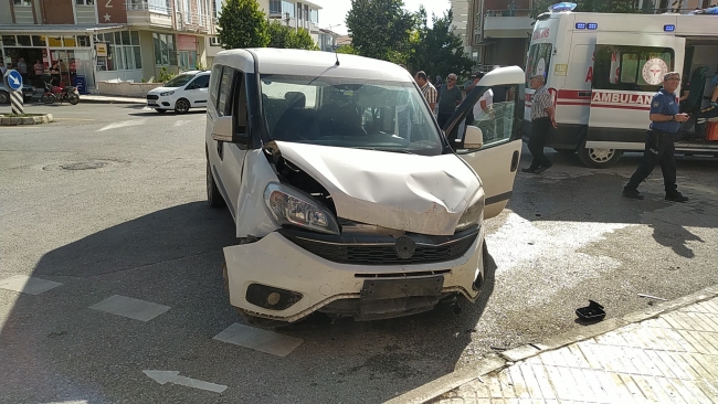 Çorum'da otomobil bahçeye uçtu: 1 yaralı