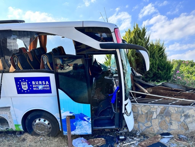 Bursa Büyükşehir'e ait otobüsün kazasının ardından Başkan Aktaş'tan açıklama