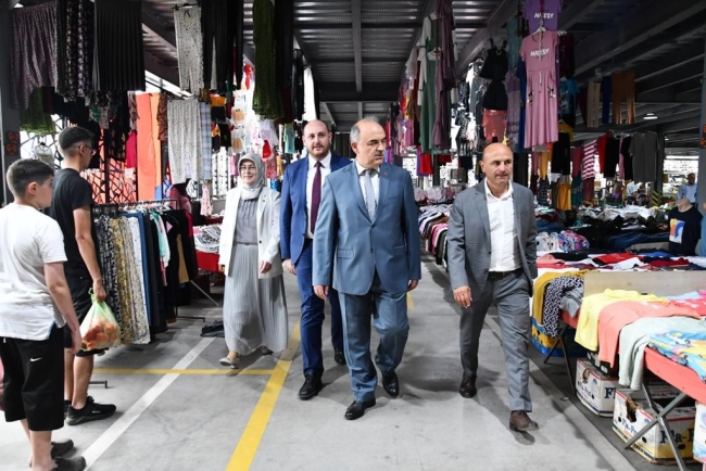 Altınova'da Kapalı Pazaryeri hizmete girdi